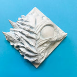 Blank Face Hugger - Primed Resin Magnet